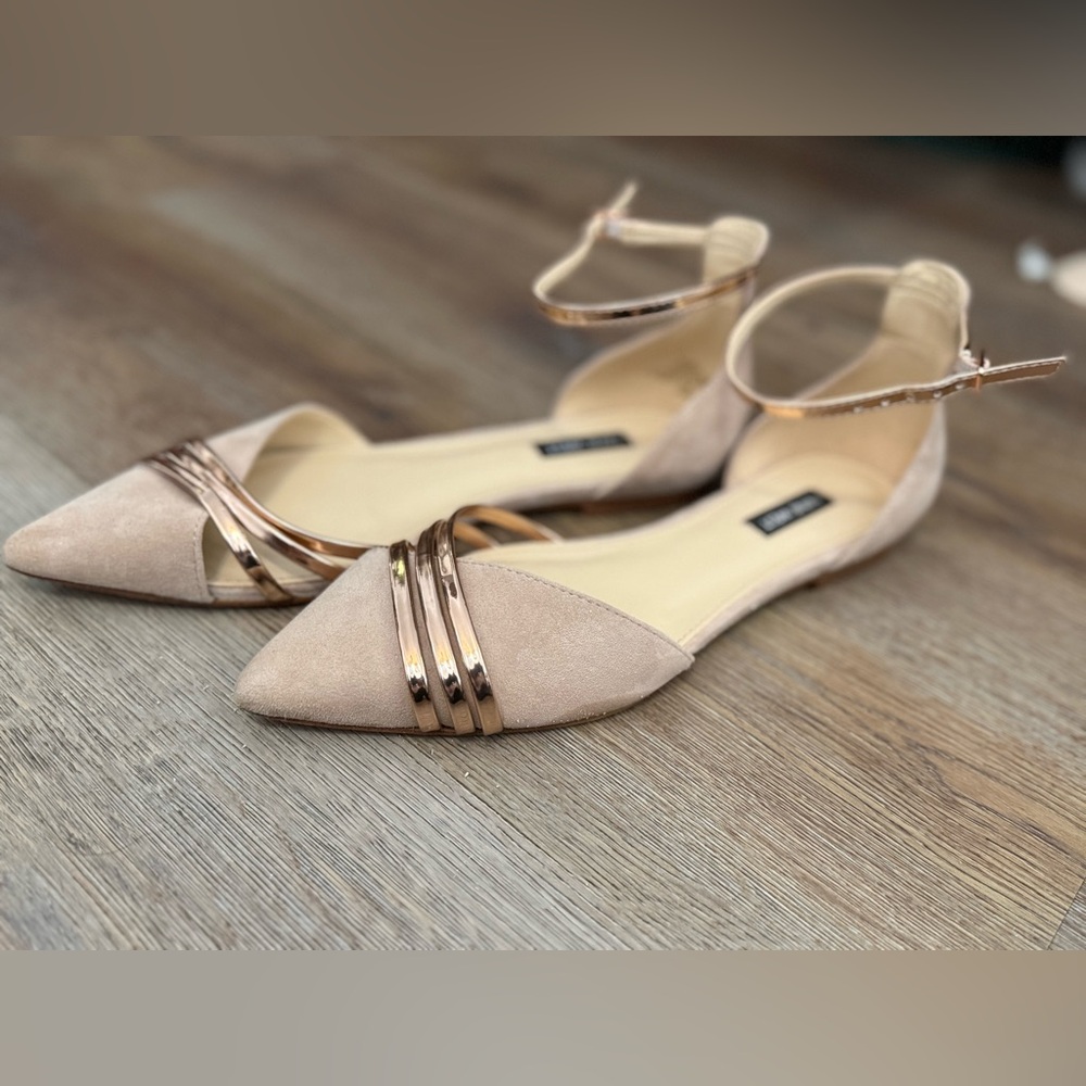 Nine West Pointed Toe Flats with Ankle Strap